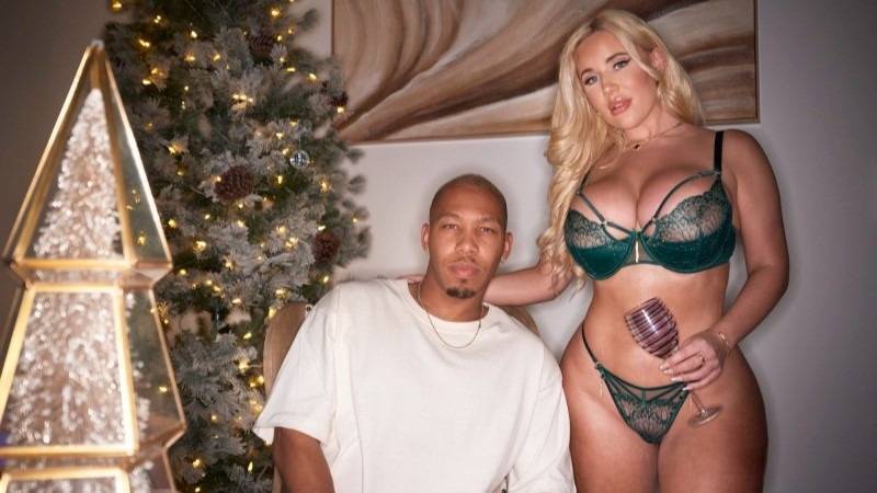 Savannah Bond Santas Favorite Stocking Stuffer Hardcore Milf Bigtits BBc Sexiest Free Porn