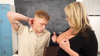 My Eyes Are Up Here… Nevermind Exhibitionist Chanel Heart Porn